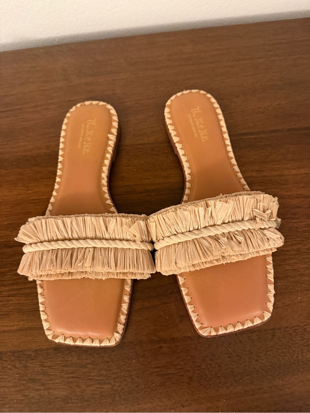 Antonio Milano ratan beach slides